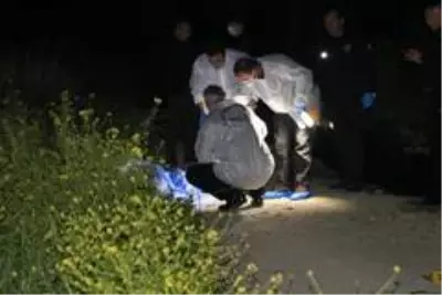 Adana'da sokak ortasında infaz Adana'da sokak ortasında infaz