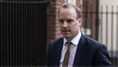Dominic Raab: İngiltere'de başbakanlığa vekalet eden siyasetçi kimdir? Dominic Raab: İngiltere'de başbakanlığa vekalet eden siyasetçi kimdir?