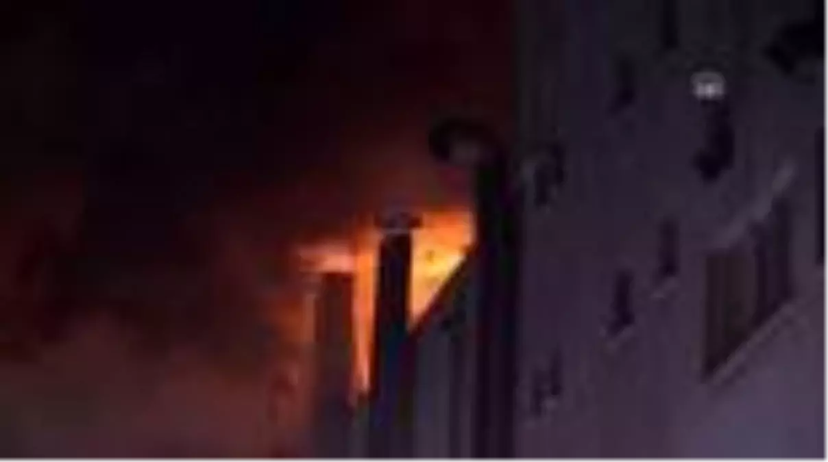 Esenyurt'ta bir fabrikada yangın çıktı