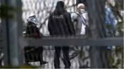 İstanbul'da yeni koronavirüs tedbirleri: Karantina ihlalinde ısrarcı olanları, polis karantinaya alacak İstanbul'da yeni koronavirüs tedbirleri: Karantina ihlalinde ısrarcı olanları, polis karantinaya alacak