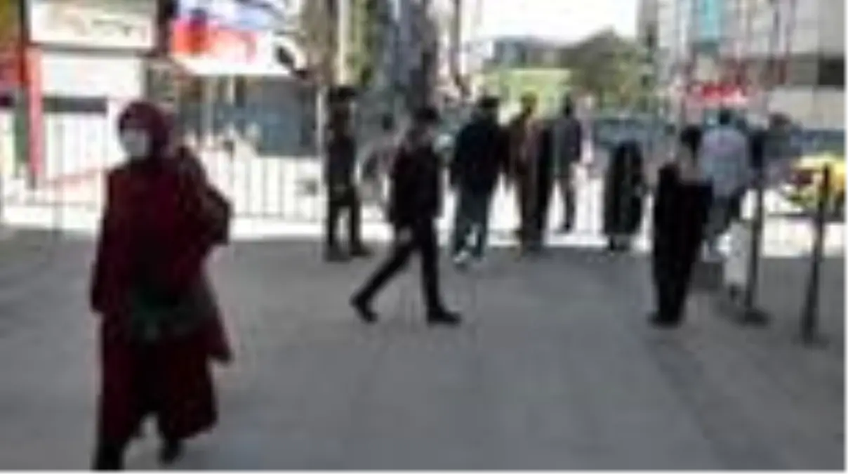 Karabük'te maskesi olmayanlar caddeye alınmadı