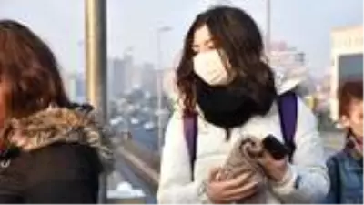 Uzmanlar uyardı: Kullanılıp atılan maske ve eldivenler koronavirüs bulaştırabilir Uzmanlar uyardı: Kullanılıp atılan maske ve eldivenler koronavirüs bulaştırabilir