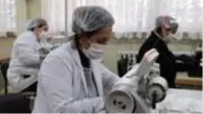 Maske fabrikası gibi lise: Günde 6 bin maske üretecek