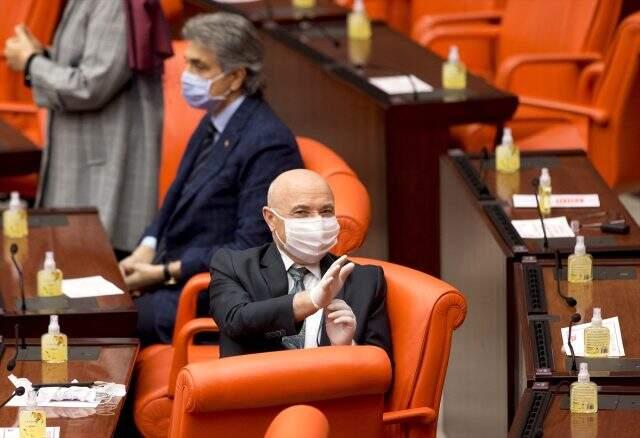 Son dakika: Meclis'te maskeli oturum! Milyonları ilgilendiren kararı görüşmek için toplandılar Son dakika: Meclis'te maskeli oturum! Milyonları ilgilendiren kararı görüşmek için toplandılar