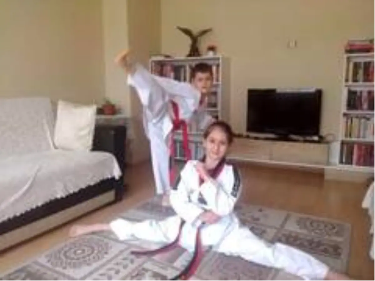 Sporcular antrenmanı evden yapıyor