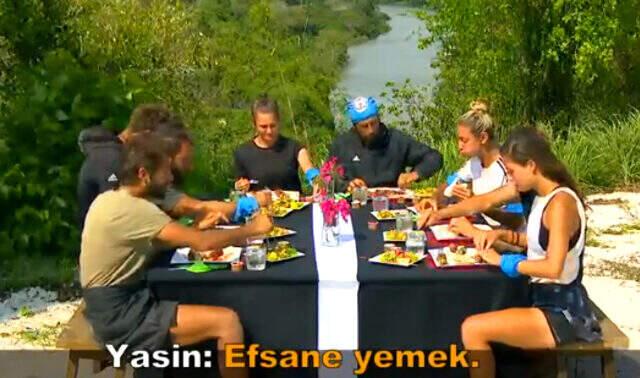 Survivor'da şiş kebap yemek için mücadele eden Ünlüler takımı yarışmacıları arasında gerilim yaşandı Survivor'da şiş kebap yemek için mücadele eden Ünlüler takımı yarışmacıları arasında gerilim yaşandı
