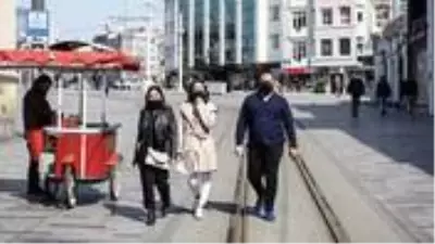 Salgında Türkiye'nin genç nüfusa sahip olması bir avantaj mı? Uzman isimler yanıt verdi Salgında Türkiye'nin genç nüfusa sahip olması bir avantaj mı? Uzman isimler yanıt verdi