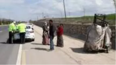 Çöpten hurda toplayan kişiye 3 bin TL'lik koronavirüs cezası Çöpten hurda toplayan kişiye 3 bin TL'lik koronavirüs cezası