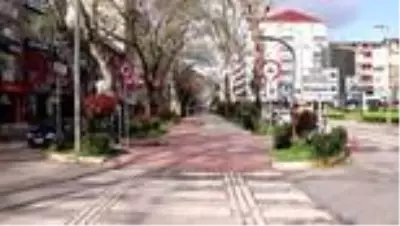 Doğu Marmara ve Batı Karadeniz'de 'Evde kal' çağrısına büyük oranda uyuluyor Doğu Marmara ve Batı Karadeniz'de 'Evde kal' çağrısına büyük oranda uyuluyor