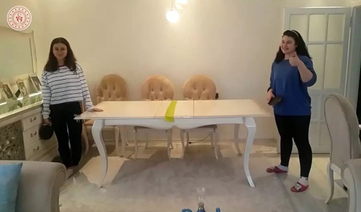 Genç ve minik sporcular evde spor yaparak formlarını koruyor Haberler