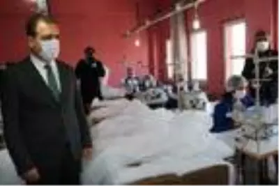 Hakkarili kadınlar, maske ve tulum üretiyor Hakkarili kadınlar, maske ve tulum üretiyor