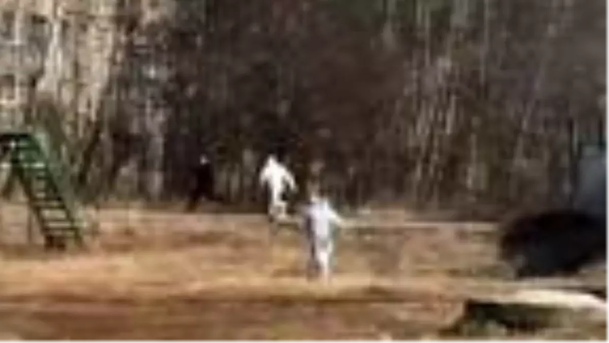 Koronavirüslü hasta kaçtı, sağlık çalışanları kovaladı