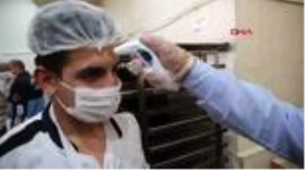 Şanlıurfa'da fırınlar denetlendi, yollar yıkandı