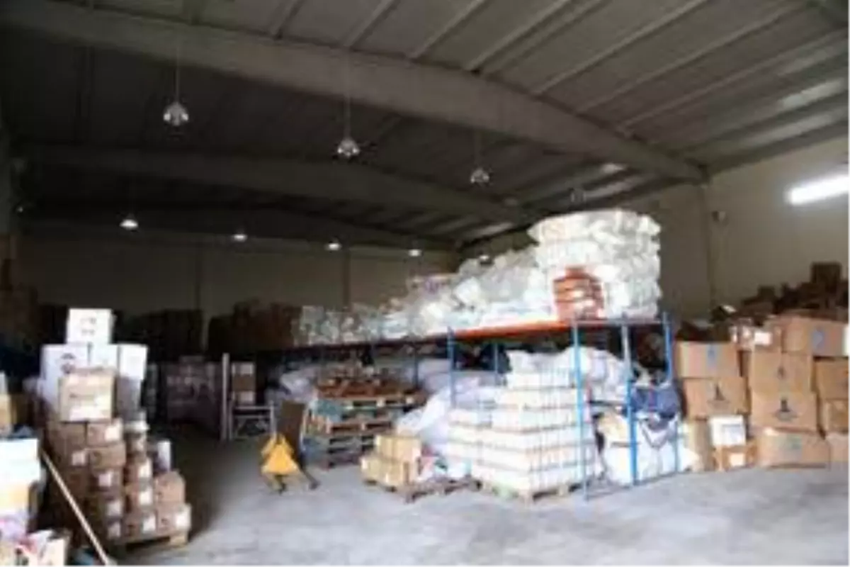 Şanlıurfa'dan İdlib'e 3 tır insani yardım gönderildi