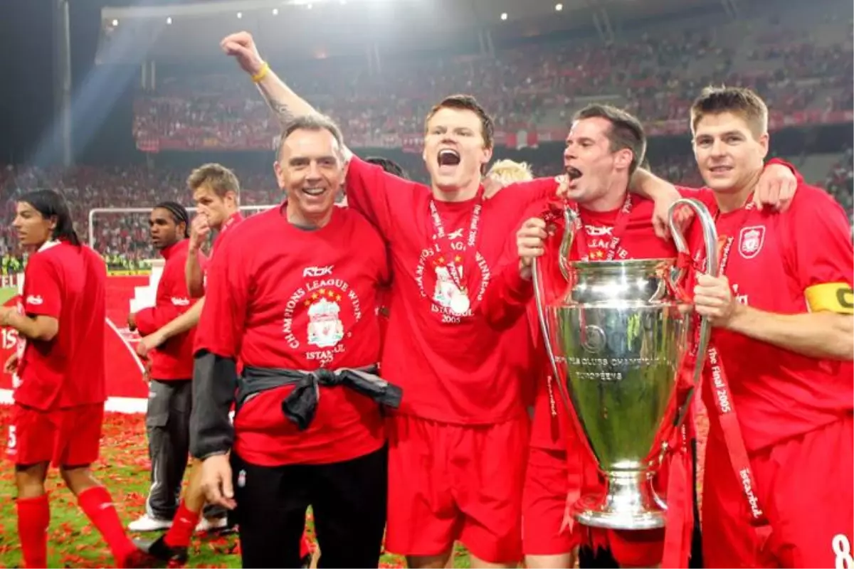 Trafik kazası geçiren Liverpool'un eski futbolcusu John Arne Riise ve kızı hastaneye kaldırıldı