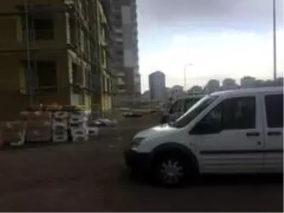 11. kattan düşen inşaat işçisi hayatını kaybetti