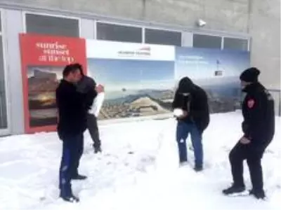 Antalya'nın 2 bin 365 metre zirvesine kar düştü