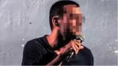 Atatürk ve Mevlana'yı aşağılayan stand-up'çı için yakalama kararı çıkarıldı Atatürk ve Mevlana'yı aşağılayan stand-up'çı için yakalama kararı çıkarıldı