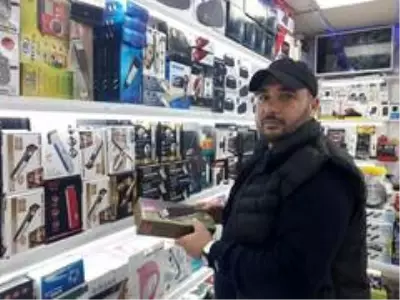 Koronavirüs nedeniyle berberler kapanınca tıraş makinesi satışları patladı Koronavirüs nedeniyle berberler kapanınca tıraş makinesi satışları patladı