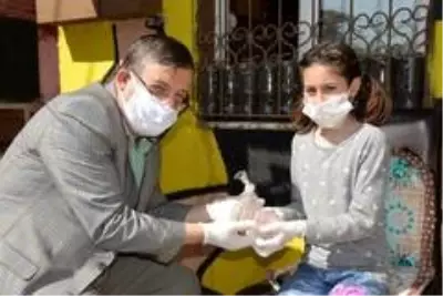 Bilgisayar için biriktirdikleri parayı Milli Dayanışma Kampanyasına bağışladılar
