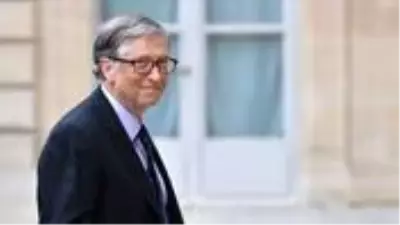 Bill Gates’ten karamsar koronavirüs öngörüsü: Hayatın normale dönmesi 2021 sonbaharını bulur
