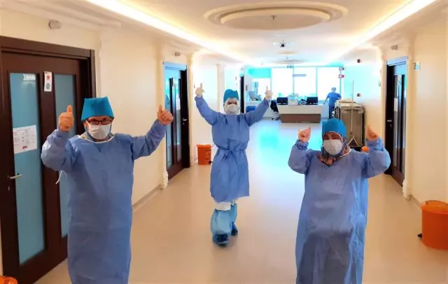 Bursalı çift, 1 haftada korona'yı yendi! Bursalı çift, 1 haftada korona'yı yendi!