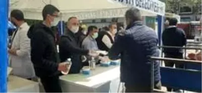 Eczanelerdeki maskeler ücretsiz dağıtılıyor