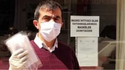 Esnaftan vatandaşa ücretsiz maske