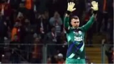 Fernando Muslera: Eski Fenerbahçeli Lugano, Galatasaray'a gitmemi tavsiye etti Fernando Muslera: Eski Fenerbahçeli Lugano, Galatasaray'a gitmemi tavsiye etti