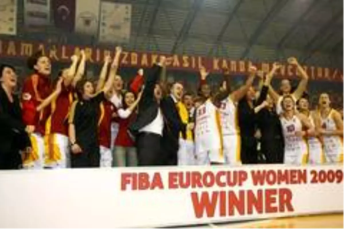Galatasaray, kadın basketbol takımının ilk Avrupa zaferini unutmadı
