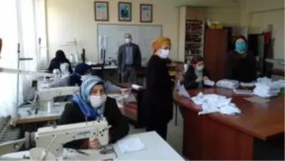 Giresun'da maske ve siperlik üretimi yaygınlaşıyor Giresun'da maske ve siperlik üretimi yaygınlaşıyor