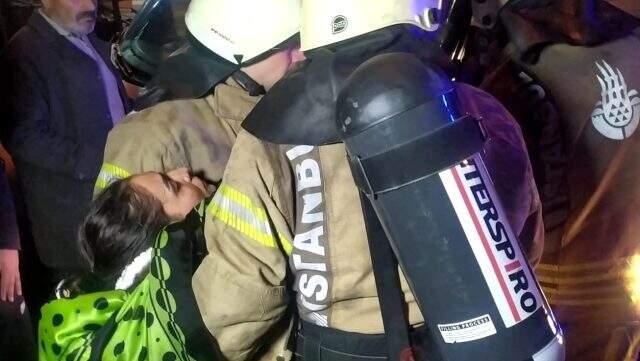 Güngören'de doğal gaz patlaması! 1'i ağır 4 kişi yaralandı