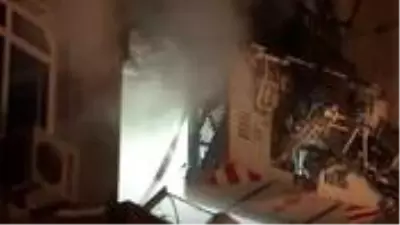Güngören’de doğal gaz patlaması! 1’i ağır 4 kişi yaralandı