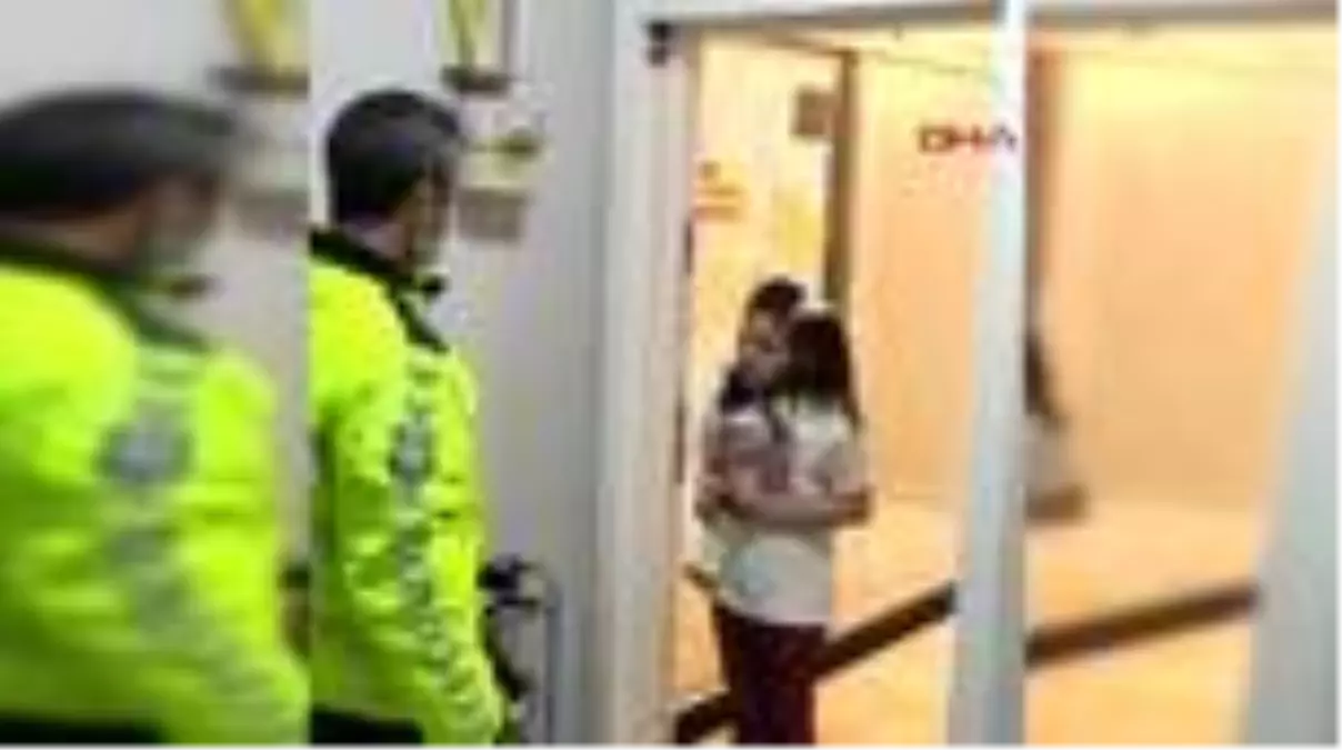 KONYA 9 yaşındaki Şüheda Evra, kumbarasındaki parasını bağışladı