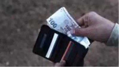 KYK kredi borçlarına indirim ve ertelemeyi öngören madde, torba yasa taslağına eklendi KYK kredi borçlarına indirim ve ertelemeyi öngören madde, torba yasa taslağına eklendi