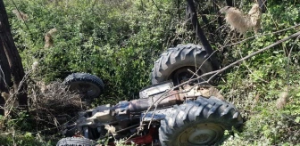 Manisa'da traktör sulama kanalına devrildi: 1 ölü