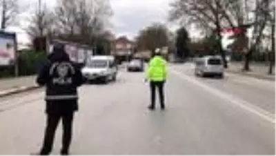 Sakarya'da polisten maske kontrolü