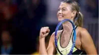 Sosyal medyadan telefon numarasını paylaşan Maria Sharapova, 40 saatte 2.2 milyon mesaj aldı Sosyal medyadan telefon numarasını paylaşan Maria Sharapova, 40 saatte 2.2 milyon mesaj aldı