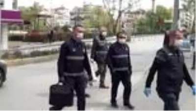 Sosyal mesafeyi hiçe sayıp saç başa kavga eden dilenciler bugün dilenirken yine polise yakalandı