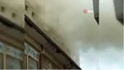 Yangında mahsur kalan hamile kadın camdan böyle atladı Yangında mahsur kalan hamile kadın camdan böyle atladı