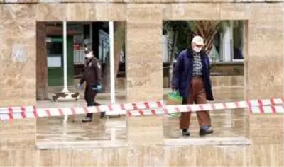 Yurt genelinde 'Evde kal' çağrısına büyük oranda uyuluyor Yurt genelinde 'Evde kal' çağrısına büyük oranda uyuluyor