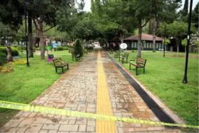 Yurt genelinde 'Evde kal' çağrısına büyük oranda uyuluyor Yurt genelinde 'Evde kal' çağrısına büyük oranda uyuluyor