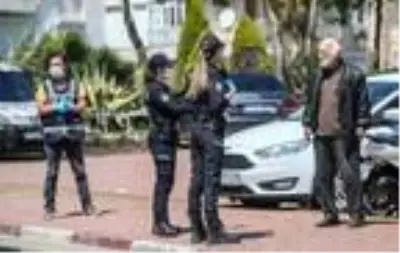 Antalya'da polisten sıkı koronavirüs tedbirleri denetimi