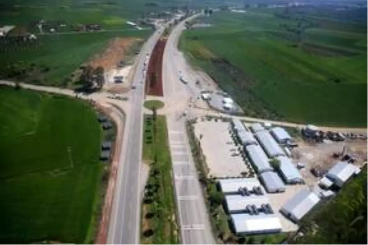 Antalya'da şehir girişlerine helikopterli denetim