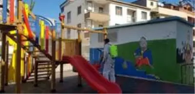 Gürsu'da parklar dezenfekte ediliyor