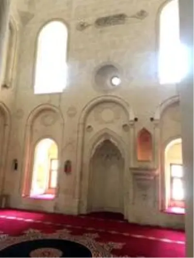 İshak Paşa Sarayı yıllar sonra sessizliğe büründü İshak Paşa Sarayı yıllar sonra sessizliğe büründü
