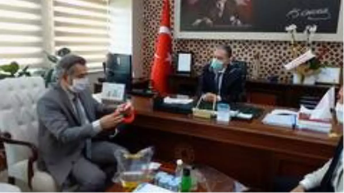 Milli Eğitim kurumları maske üretimine devam ediyor