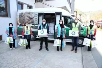 Ordu'da ihtiyaç sahibi kişilere gıda yardımında bulunuldu
