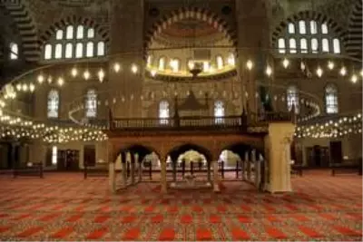 Selimiye'de 'cuma vaazı' sosyal medyadan canlı yayınlandı Selimiye'de 'cuma vaazı' sosyal medyadan canlı yayınlandı
