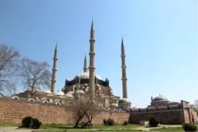 Selimiye'de 'cuma vaazı' sosyal medyadan canlı yayınlandı Selimiye'de 'cuma vaazı' sosyal medyadan canlı yayınlandı